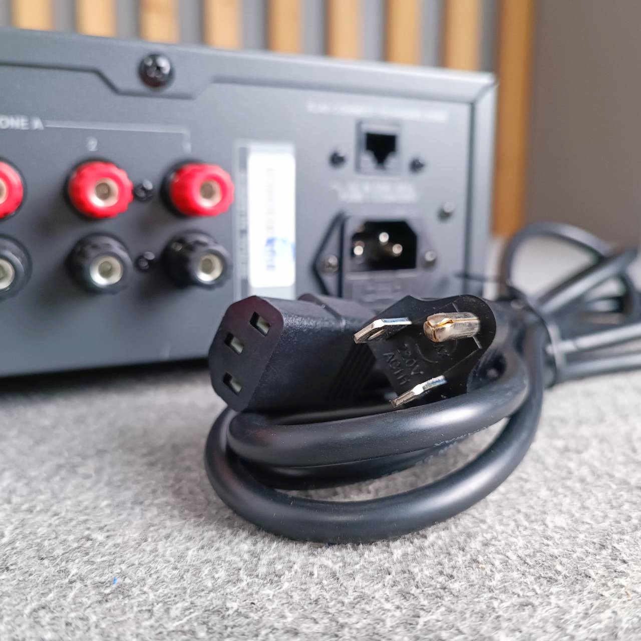 NPE DSL-10Z SELECTOR SWITCH เครื่องแยกสัญญาณ DSL 10 Z DSL10Z เครื่องแยกสัญญาณเสียง ซีเล็คเตอร์สวิทช์ เอไอ-ไพศาล