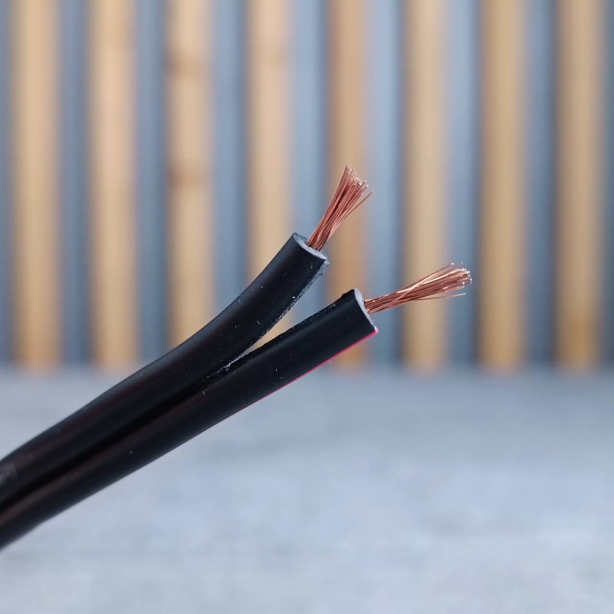 100เมตร สายลำโพง CM CM-S1816 2X1.5 สายลำโพงคู่ CMS1816 CM S1816 สายลำโพงดำแดง สายลำโพงCM ดำ-แดง เอไอ-ไพศาล