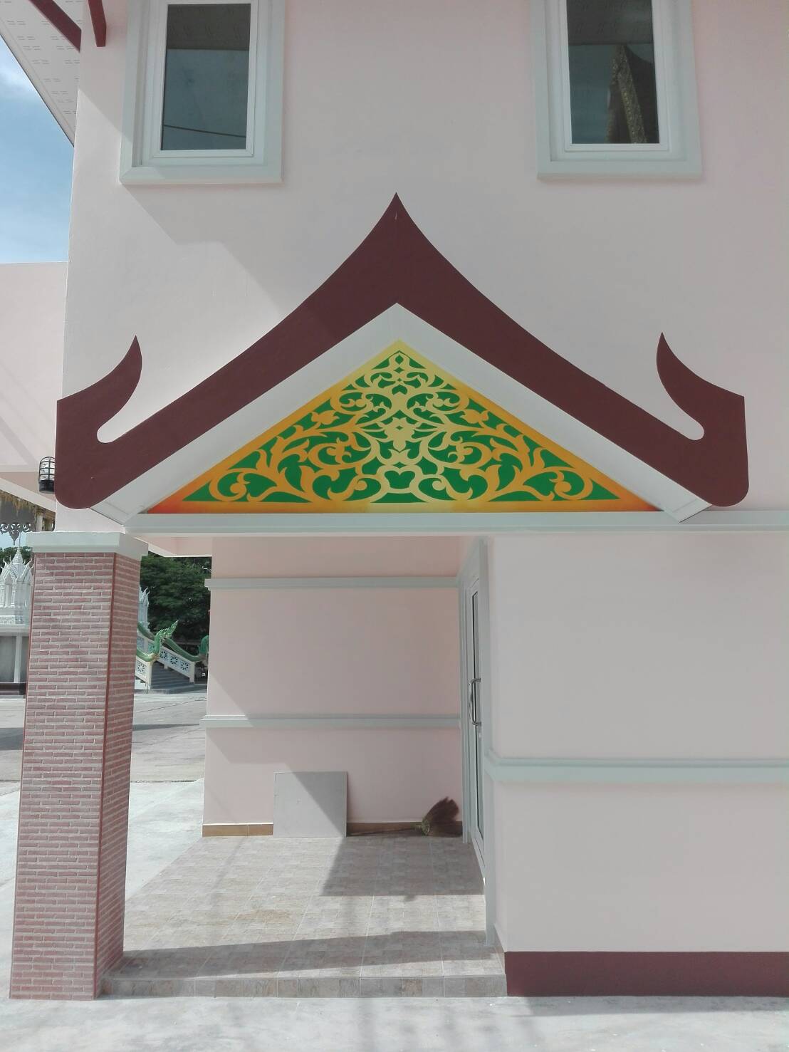 วาดหน้าบัน