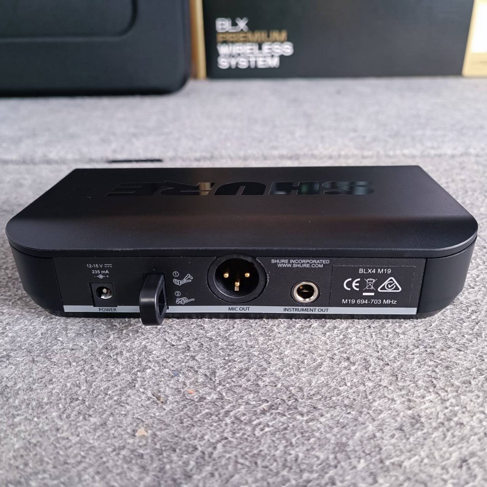 SHURE BLX24TH/SM58-M19ไมค์ลอย ไมโครโฟนไร้สาย มือถือเดี่ยว Microphone ชัวร์ BLX24TH/SM58 M19 BLX24TH/SM58M19 เอไอ-ไพศาล+++