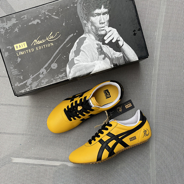 รองเท้าโอนิ ไทชิ Yellow / Black (X Bruce LEE) Rare item (Sz 38 euro คู่ที่ 038/100)