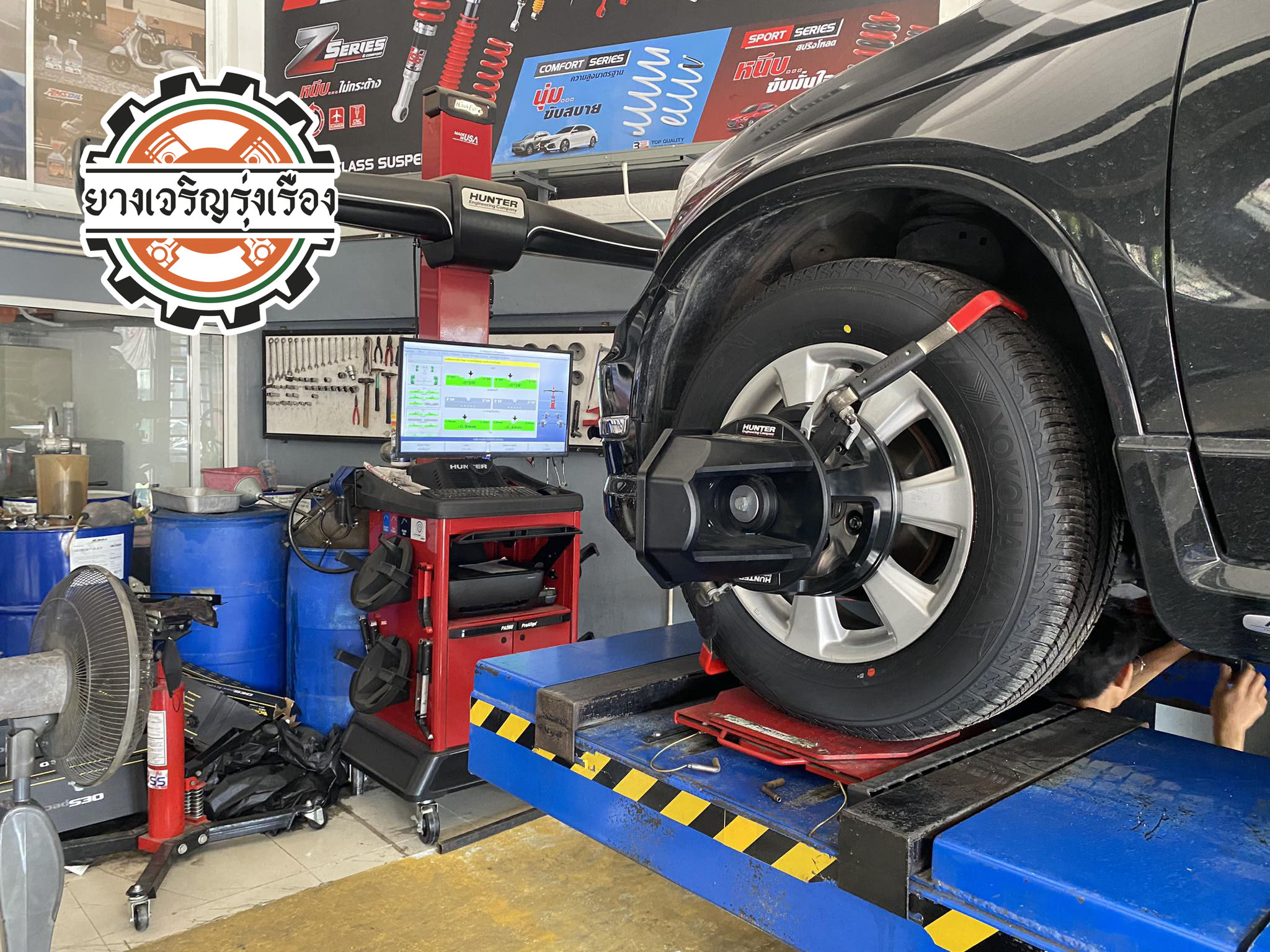 HONDA CRV เข้ารับบริการเปลี่ยนยางรถยนต์ เน้นยางผลิตญี่ปุ่น ☄️YOKOHAMA GEOLANDAR 102H ขนาด 225/65R17 𝙊𝙪𝙧 𝙎𝙚𝙧𝙫𝙞𝙘𝙚 บริการทางร้านเรารับทำอะไรบ้าง 🔧 ติดตั้งยางแบบไร้รอย 100% 🔧 บริการสลับยาง ตามอายุ 🔧 มียางรถยนต์ทุกยี่ห้อให้เลือกซื้อ 🔧 เช็คช่วงล่าง แก้ปัญหาให้ตรงจุด 🔧 บริการล้างลิ้นปีกผีเสื้อ 🔧 บริการเช็คระยะรถยนต์ 🔧 เปลี่ยนถ่ายของเหลวทั้งระบบ 🔧 ตั้งศูนย์ด้วยเครื่อง HUNTER นำเข้าจาก USA สอบถามข้อมูลเพิ่มเติม หรือนัดหมายเข้ารับบริการ Tel : 08-6569-1915 Tel : 08-6544-5963 Line id : @88rw Tiktok : https://www.tiktok.com/@88rwycrr Youtube : https://youtube.com/@88rw Facebook : https://www.facebook.com/88rwtire Location : https://goo.gl/maps/HrNUAZXPN94KvxZ98?coh=178573&entry=tt #รถยนต์มีปัญหาไม่รู้ต้องแก้ตรงไหน ทางเรายินดี ตรวจหาปัญหาและหาวิธีแก้ บอกลูกค้าก่อนลงมือทำเสมอราคาเป็นธรรมไม่เอาเปรียบ สบายใจคุณลูกค้า ---------------------------------- ดูแลให้คำปรึกษาทุกปัญหาคาใจ ไม่ทิ้งลูกค้า มีบริการหลังการขาย 【ให้ผู้เชี่ยวชาญของเรา ดูแลรถคุณ】 ร้านยางเจริญรุ่งเรือง ยินดีต้อนรับครับ ---------------------------------- #โช๊คอัพรถยนต์ #monroe #yss #kayaba #profender #ร้านยางเจริญรุ่งเรือง #นนทบุรี #งามวงศ์วาน #amsfix #บริการช่วงล่างรถยนต์ #ซ่อมบำรุงช่วงล่าง #เซทอัพโช๊คอัพรถยนต์