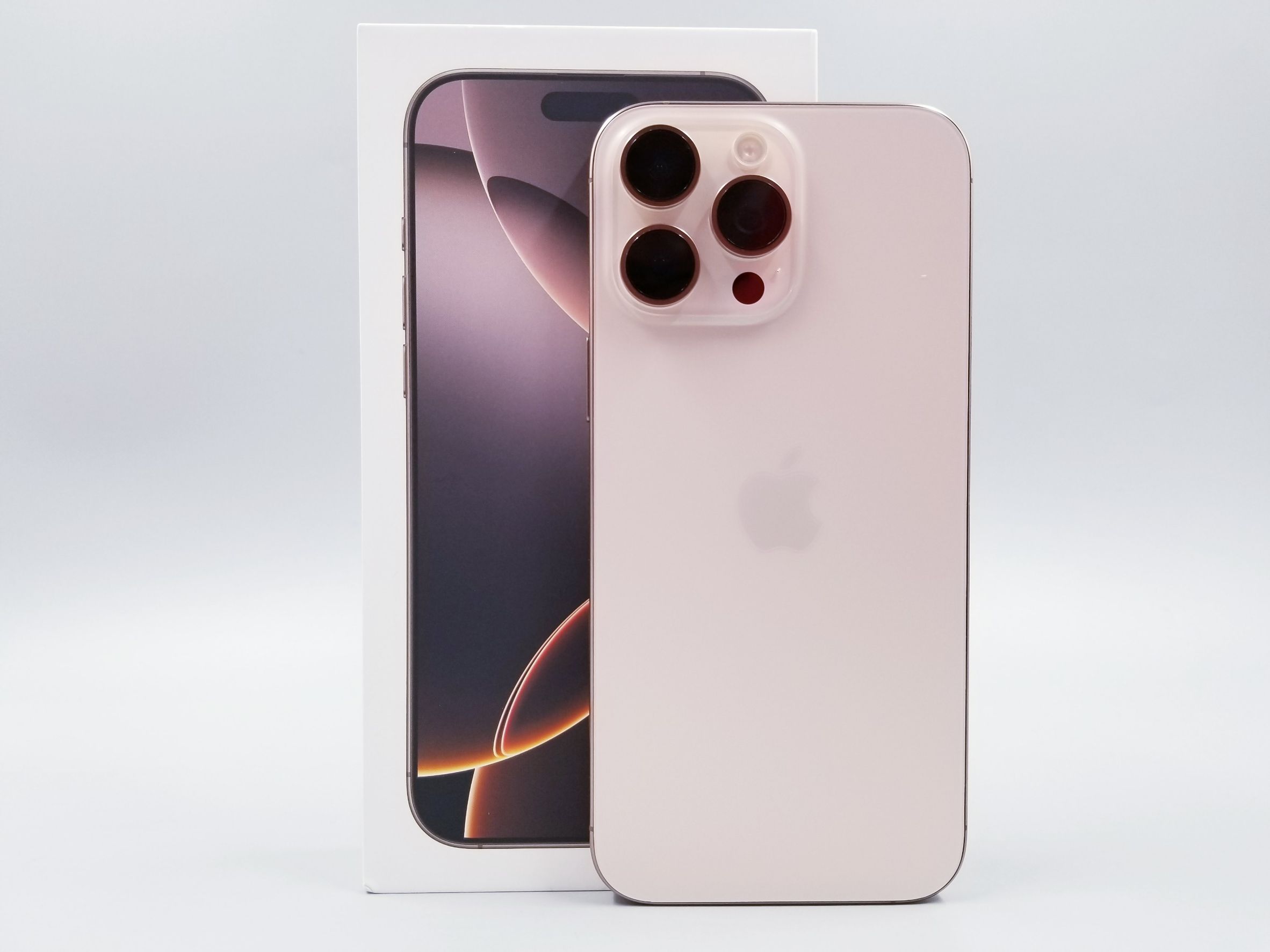 iPhone 16 Pro Max 256GB Desert Titanium สวยครบกล่อง แบต 91%