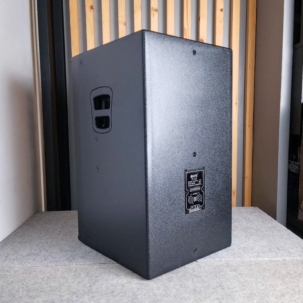 NPE TP-115 ตู้ลำโพงไม้ 15นิ้ว ลำโพง 2ทาง ไม้อัดแท้ Speaker รุ่น TP 115 TP115 เอไอ-ไพศาล