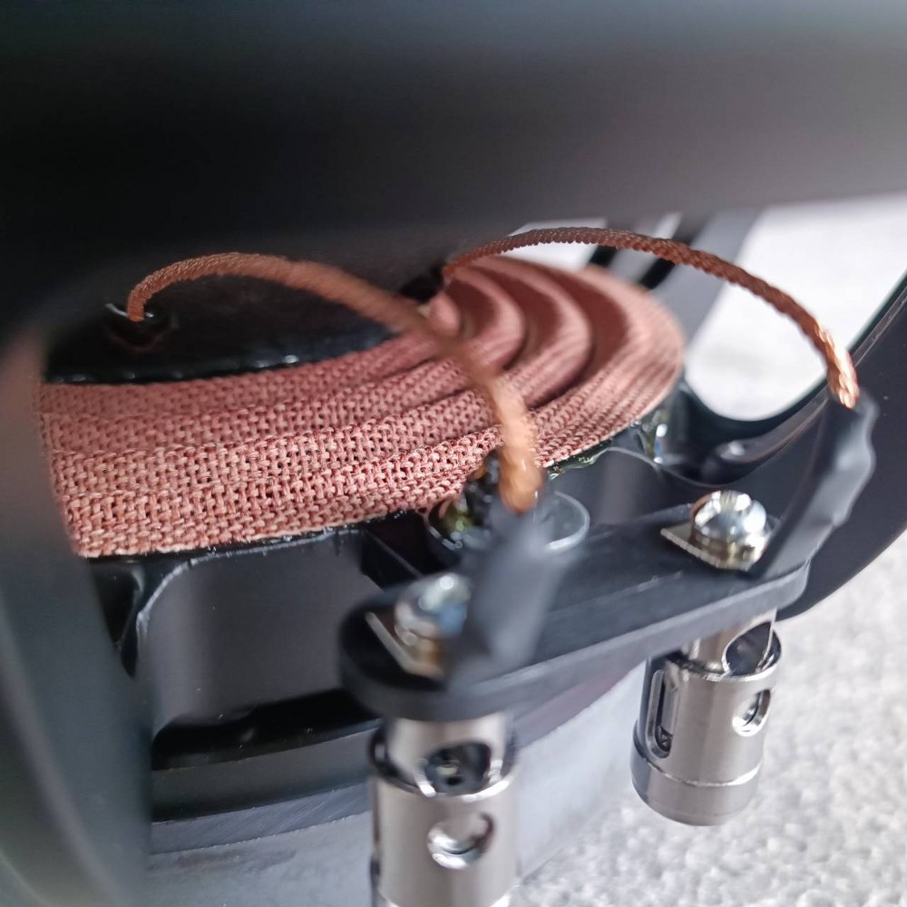 NPE PRO-10 ดอกลำโพง 10นิ้ว โครงหล่อ ลำโพง ขนาด 10 นิ้ว PRO 10 กำลังขับ 200 วัตต์ ที่ 8 โอห์ม PRO10 เอไอ-ไพศาล