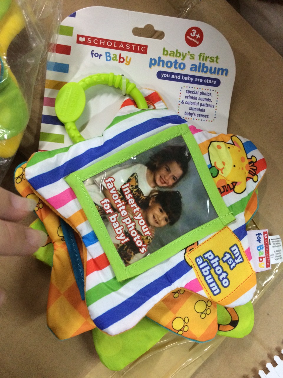 CH93 ของเล่นผ้าหนังสือผ้าใส่รูปได้ มีเสียงกร๊อบแกร๊อบ