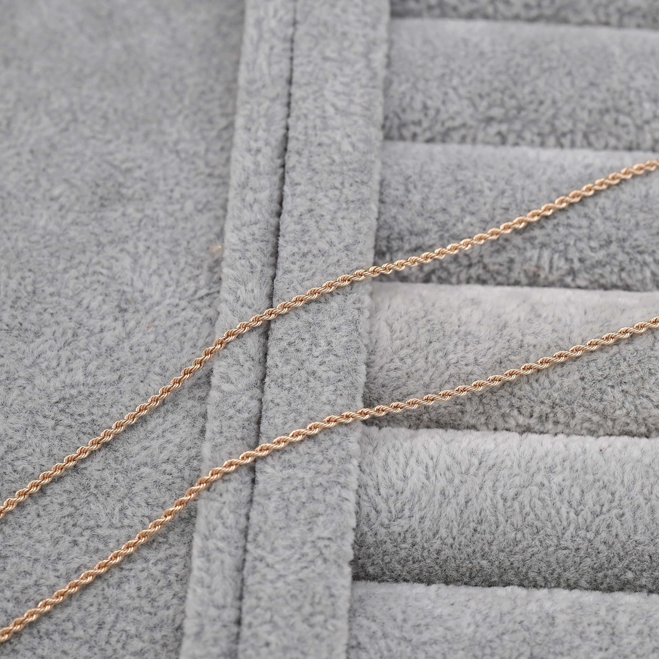 สร้อยทอง 14K ลายเกลียวเชือก (14K Gold Rope Necklace)