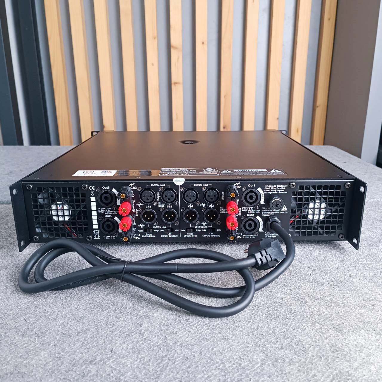 PROEUROTECH 4800Q POWERAMP โปรยูโรเทค ขยาย เพาเวอร์ เครื่องขยายเสียง แอมป์ โปรยูโร เทค Proeuro Tech 4800 Q POWER AMP 4800Q 4-Channel PROEURO TECH เอไอ-ไพศาล