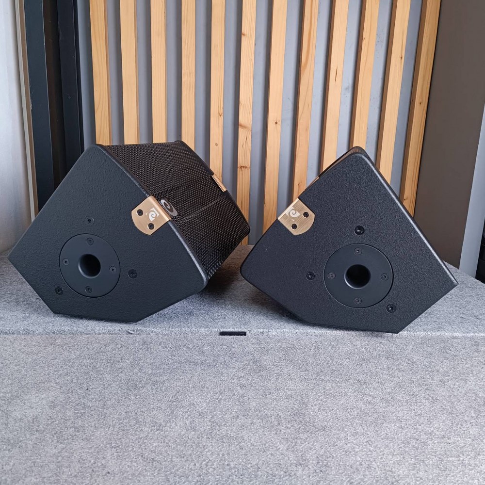 1คู่ DE ACOUSTIC PD-8 ตู้ลำโพง 8นิ้ว (คู่ละ) ตู้ลำโพง 8 นิ้ว เหมาะ สำหรับงานเสียงกลางแจ้ง สามารถวางเป็นมอนิเตอร์ได้ PD8 PD 8 เอไอ-ไพศาล