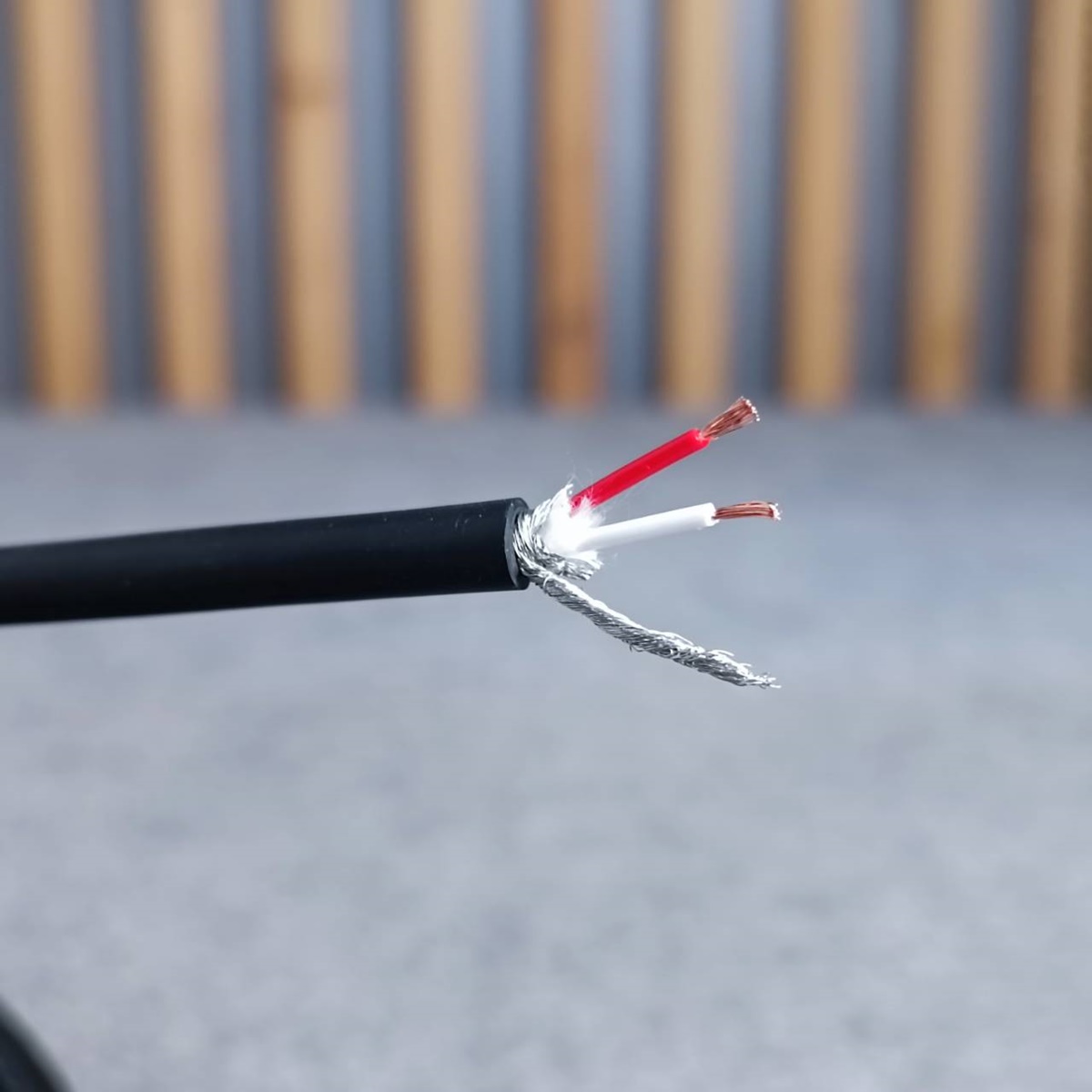 สีดำ ขด20เมตร CM สายไมค์สเตอริโอ 6mm M2-2323 สายไมค์ST 23AWG M2 2323 สายสัญญาณ ST สายไมค์CM สายไมค์ 6mm เอไอ-ไพศาล