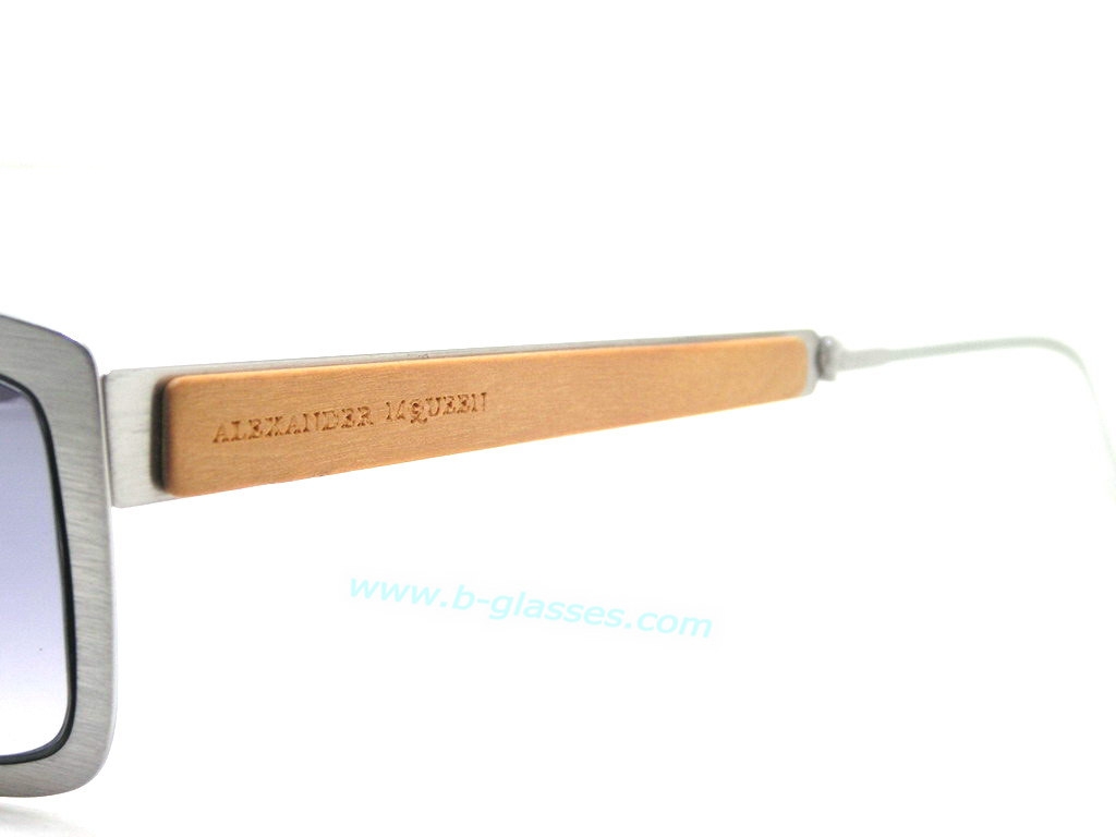 S แว่นกันแดด Alexander McQueen แบรนด์นี้หายากสุดๆค่ะ ของแท้100%และถูกสุดๆ ส่งตรงจากUS.ค่ะ