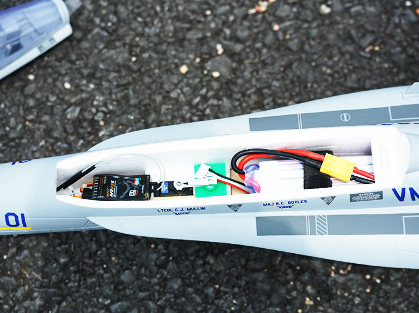 เครื่องบินโฟม ตัวลำ+ชุดไฟ มอเตอร์ดักแฟน XFly F-18 Hornet Twin 40MM EDF Jet (ไม่รวมวิทยุ รีซีฟ แบต)