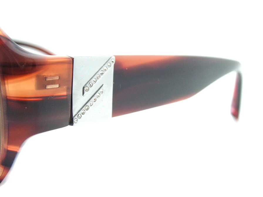 แว่นกันแดด Daniel Hechter !!!สวยมากมายแน่นอนค่ะ ของแท้100%และถูกสุดๆ ส่งตรงจากUS.ค่ะ