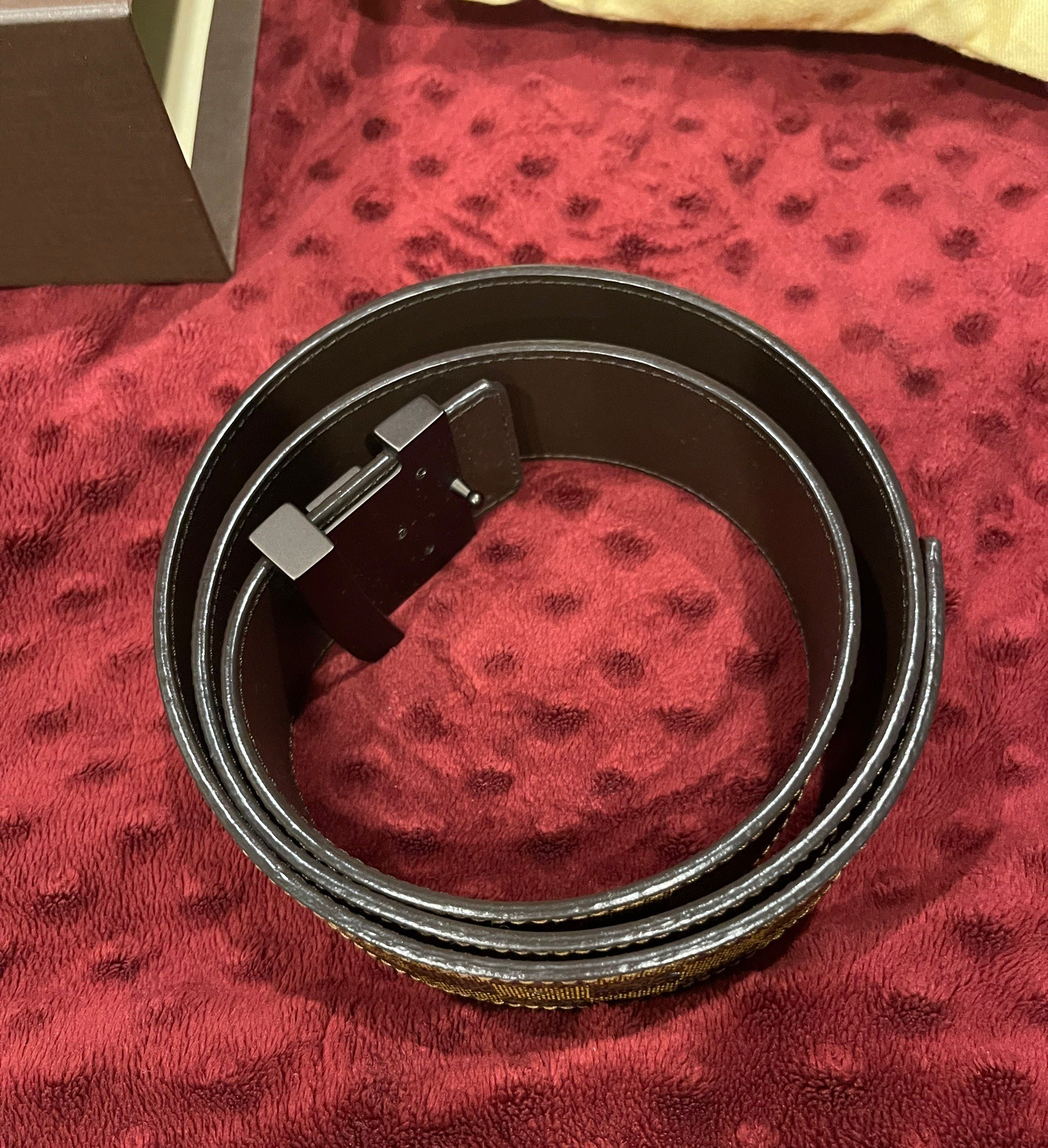 Louis Vuitton Belt ลาย Damier ตารางสีน้ำตาล (Like New) ความยาว 95 CM