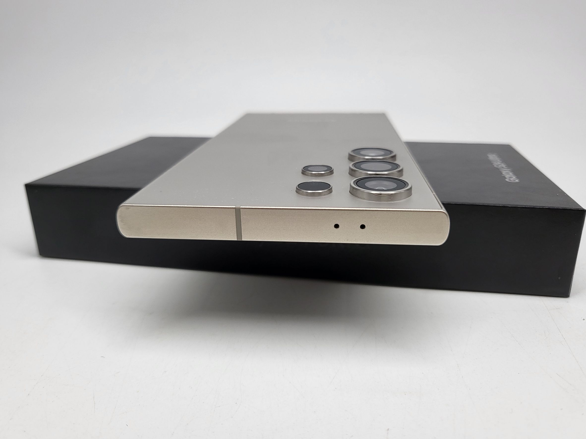 Samsung Galaxy S24 Ultra 12/512GB Titanium Gray (5G) สภาพดี ครบกล่อง ราคาสุดคุ้ม