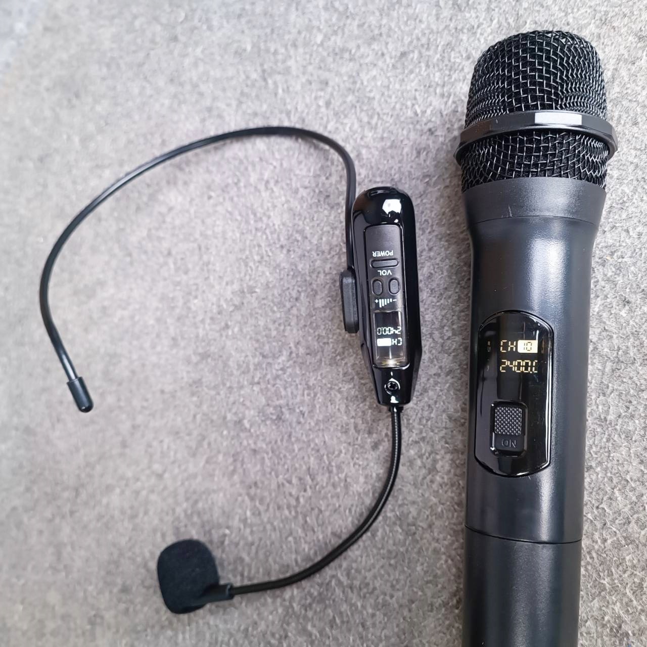 PROPLUS GX-8 ลำโพงล้อลาก ไมค์ลอย มือถือ1ตัว และ ไมค์ลอย แบบหนีบ 1ตัว มีแบตเตอรี่ในตัว ชาร์จไฟได้ ลำโพง ตู้ลำโพงพลาสติก 8" + แอมป์ PRO PLUS GX 8 GX8 เอไอ-ไพศาล