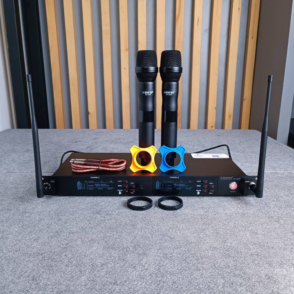 MICROTECH MT-555D ไมค์ลอยมือถือคู่UHF ไมค์ลอยคู่ ไมค์คาราโอเกะ MT-555D แถม อุปกรณ์ย้ายเสา กระเป๋าเก็บไมค์ MT 555 D MT 555D MT555D MICRO TECH ความถี่ใหม่ กสทช ไมโครเทค เอไอ-ไพศาล