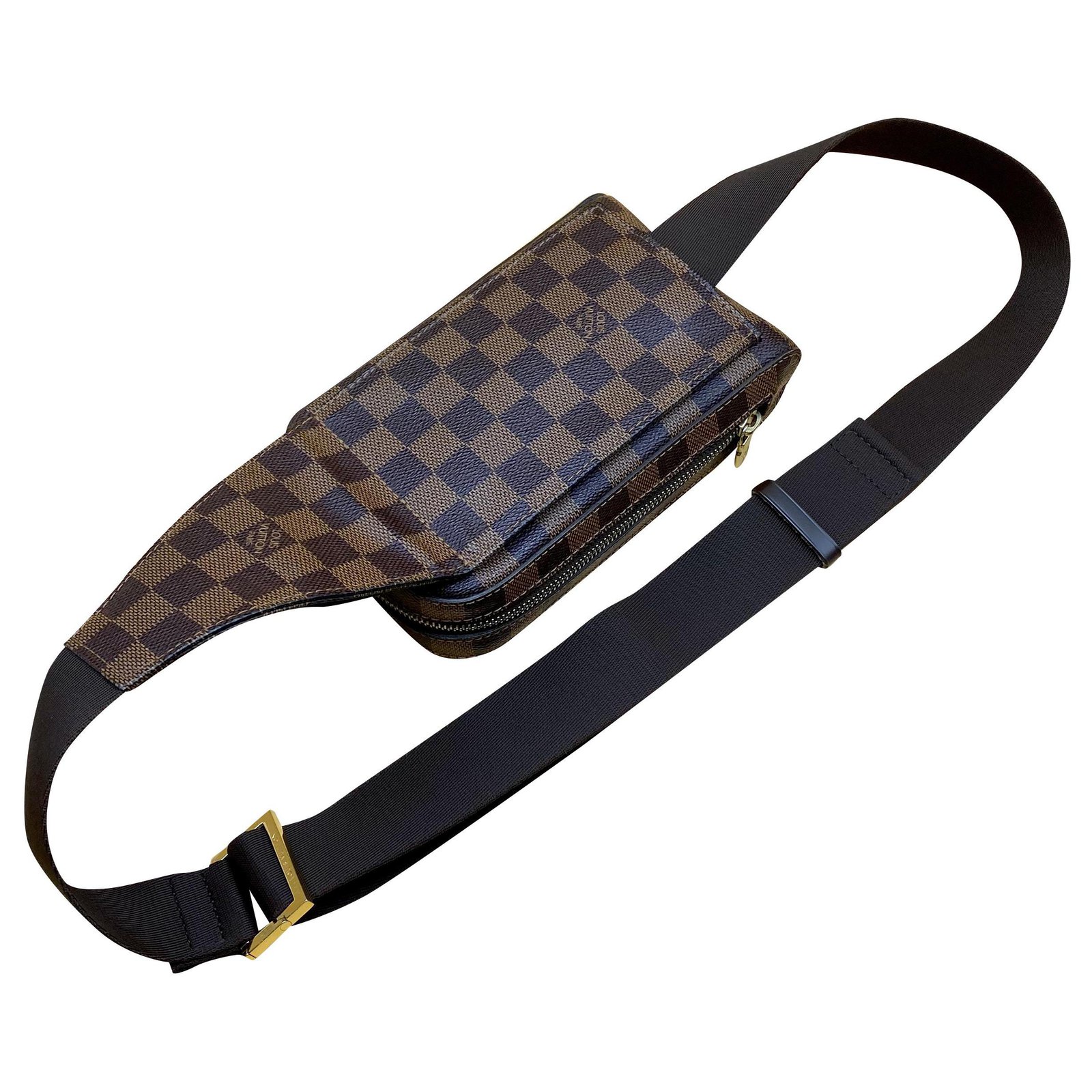 Louis Vuitton Damier Geronimos กระเป๋า คาด-อก รุ่นล่าสุด สภาพ 95% เหมือนใหม่