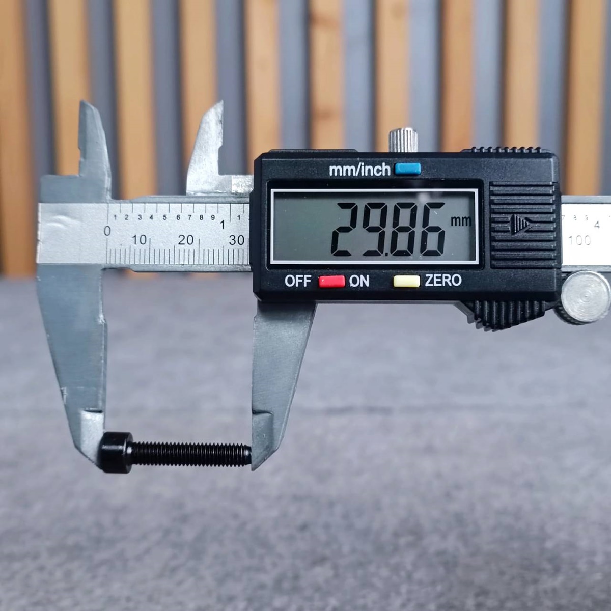 ถุง8ชุด น๊อตหัวหกเหลี่ยม 25mm พร้อม T-NUT M5 น็อตยึดลำโพง สกรู น็อตยึดร่อง น็อตสำหรับตู้ลำโพง เอไอ-ไพศาล