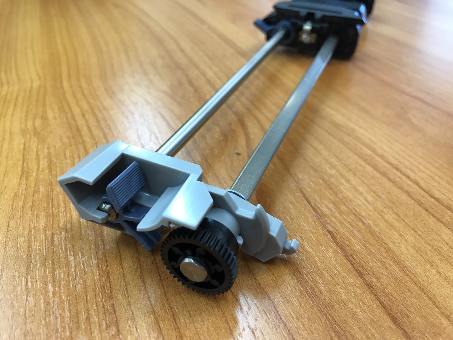TRACTOR ASSY (ตัวดึงกระดาษต่อเนื่อง) EPSON LQ-2090
