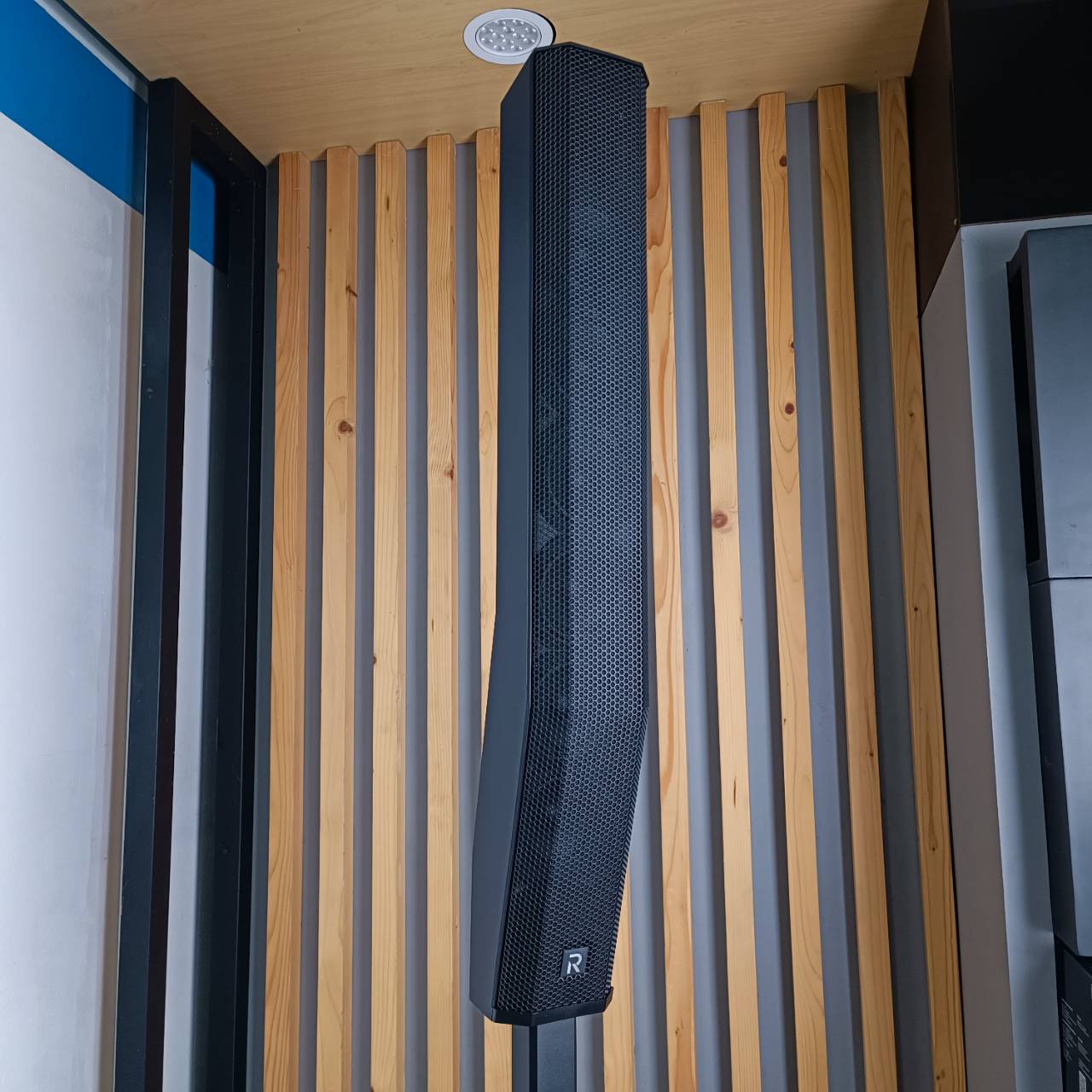 River Acoustics G-15 ลำโพงคอลัมน์แอคทีฟ 6×4 นิ้ว ซับ 15 นิ้ว มีบลูทูธ ลำโพง ลำโพงคอลัมน์ มีแอมป์ในตัว G 15 G15 เอไอ-ไพศาล