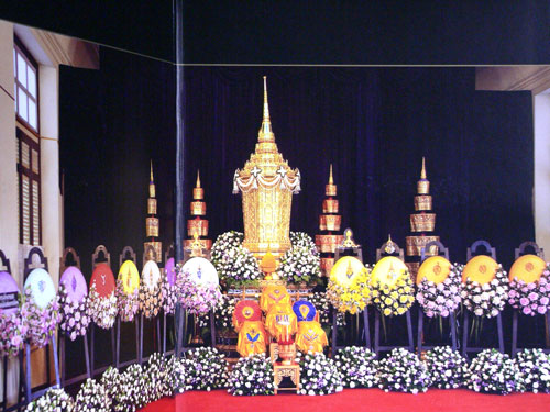 อนุสรณ์ในงานพระราชทานเพลิงศพ นายสมัคร สุนทรเวช 014178