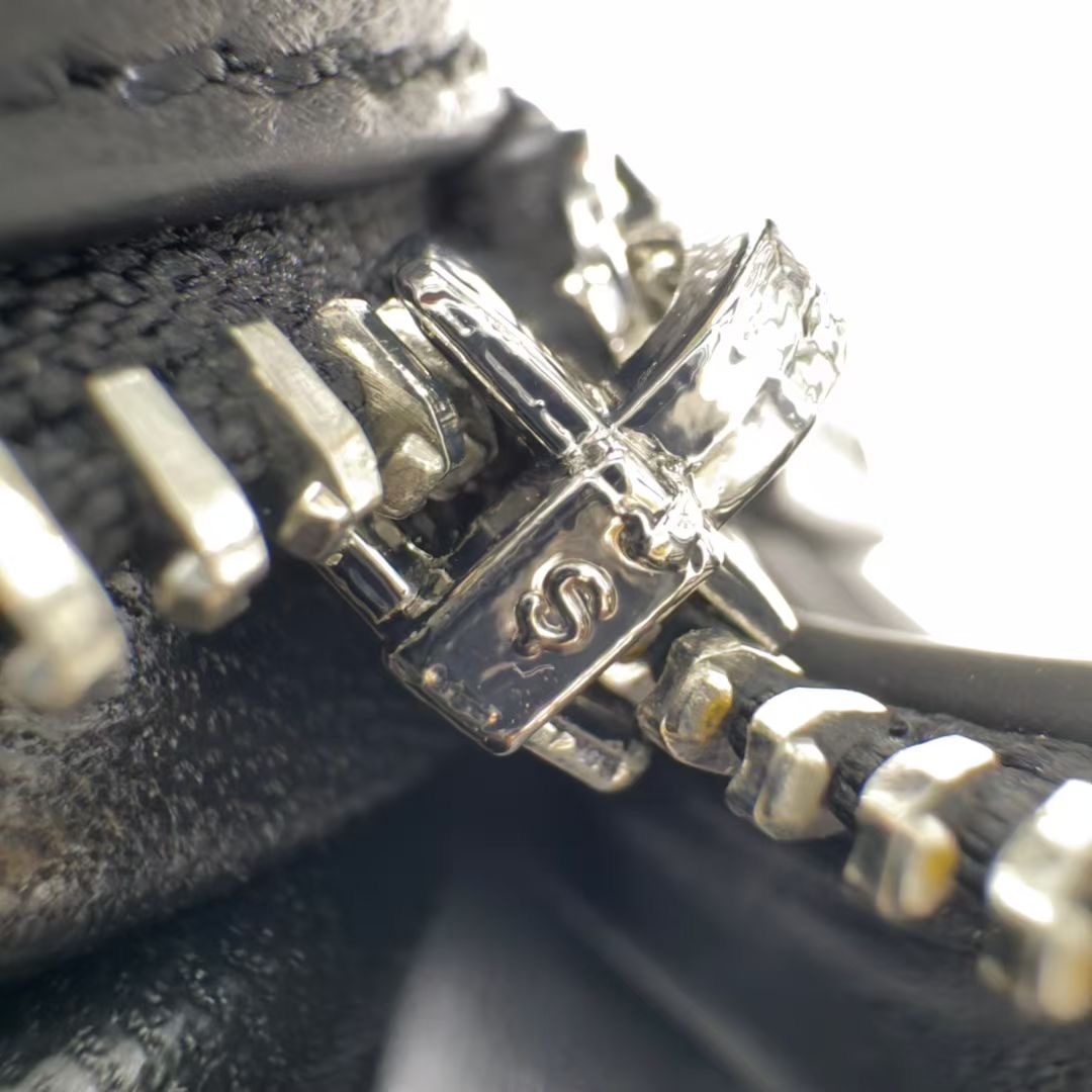 กระเป๋าหนังแกะ THE ROW Astra leather tote bag มี 2 สี หนังนุ่มมาก สินค้าใหม่ ของแท้