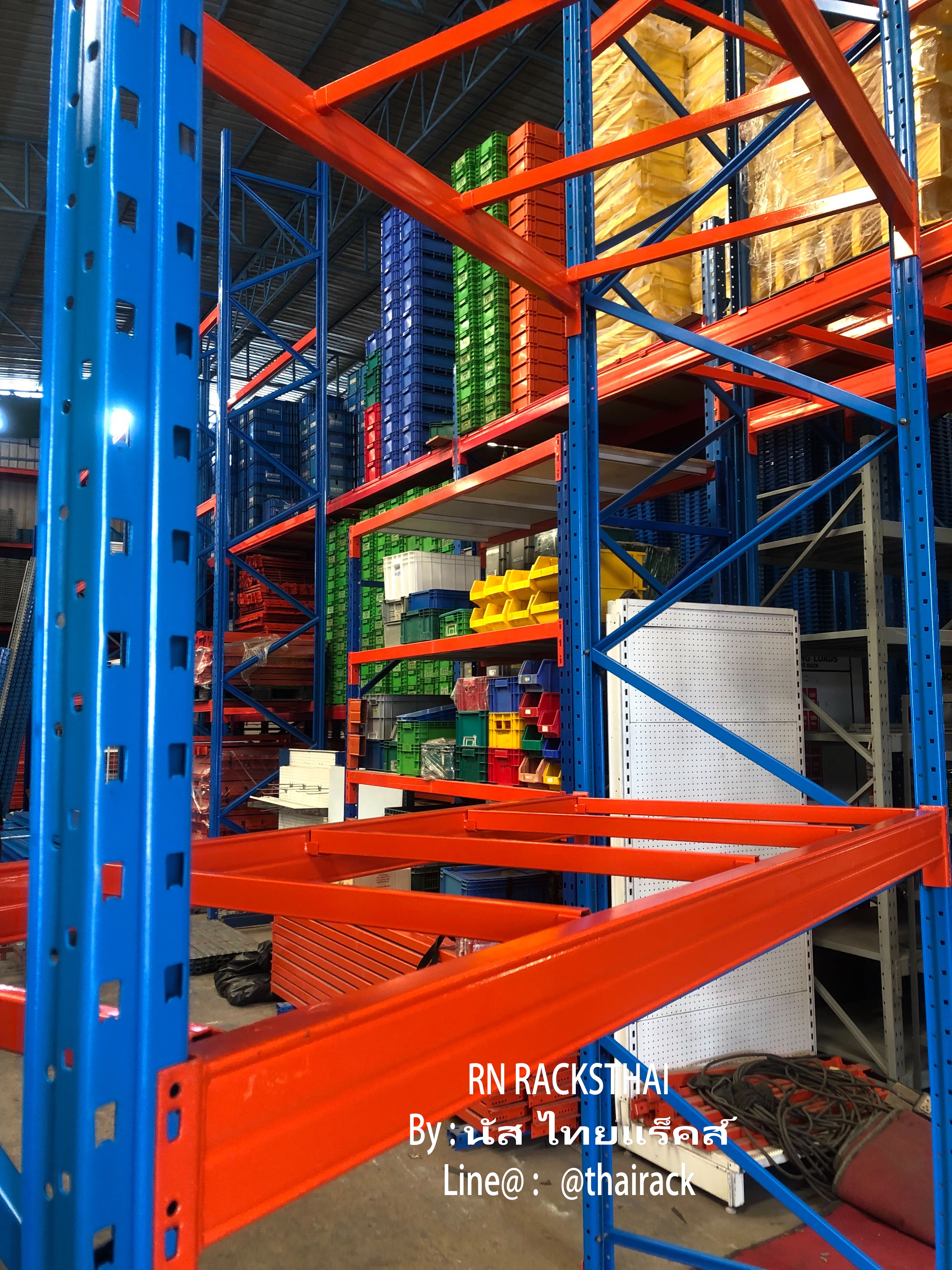 ชั้นเก็บสินค้ามือสองสภาพใหม่มาก