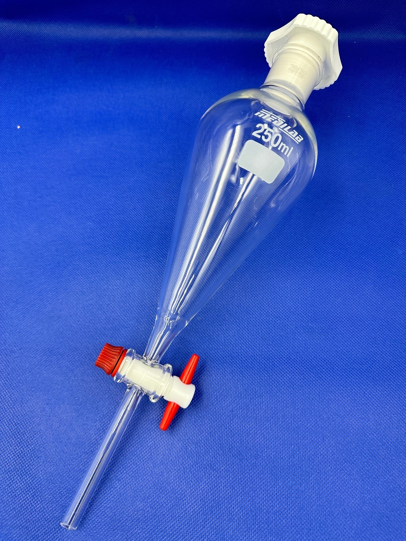 ขวดปรับปริมาตร (Flask, Volumetric Class A, Arco ) with Cer. ขนาด 5,10,25,50,100,200,250,500,1000,2000 มล