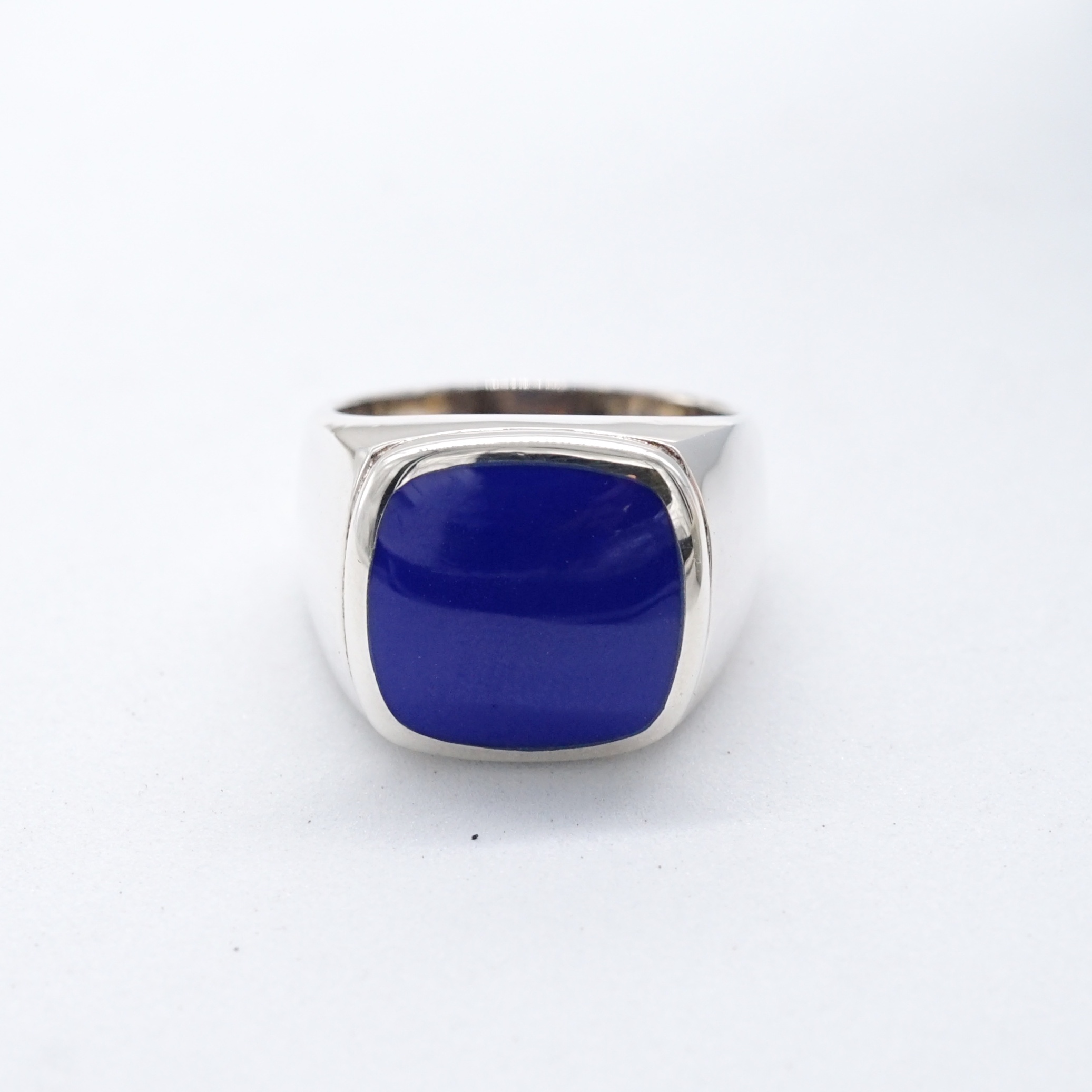 แหวนเงินแท้ ฝัง ลาพิสลาซูลี่ (Silver ring with Lapis Lazuli )