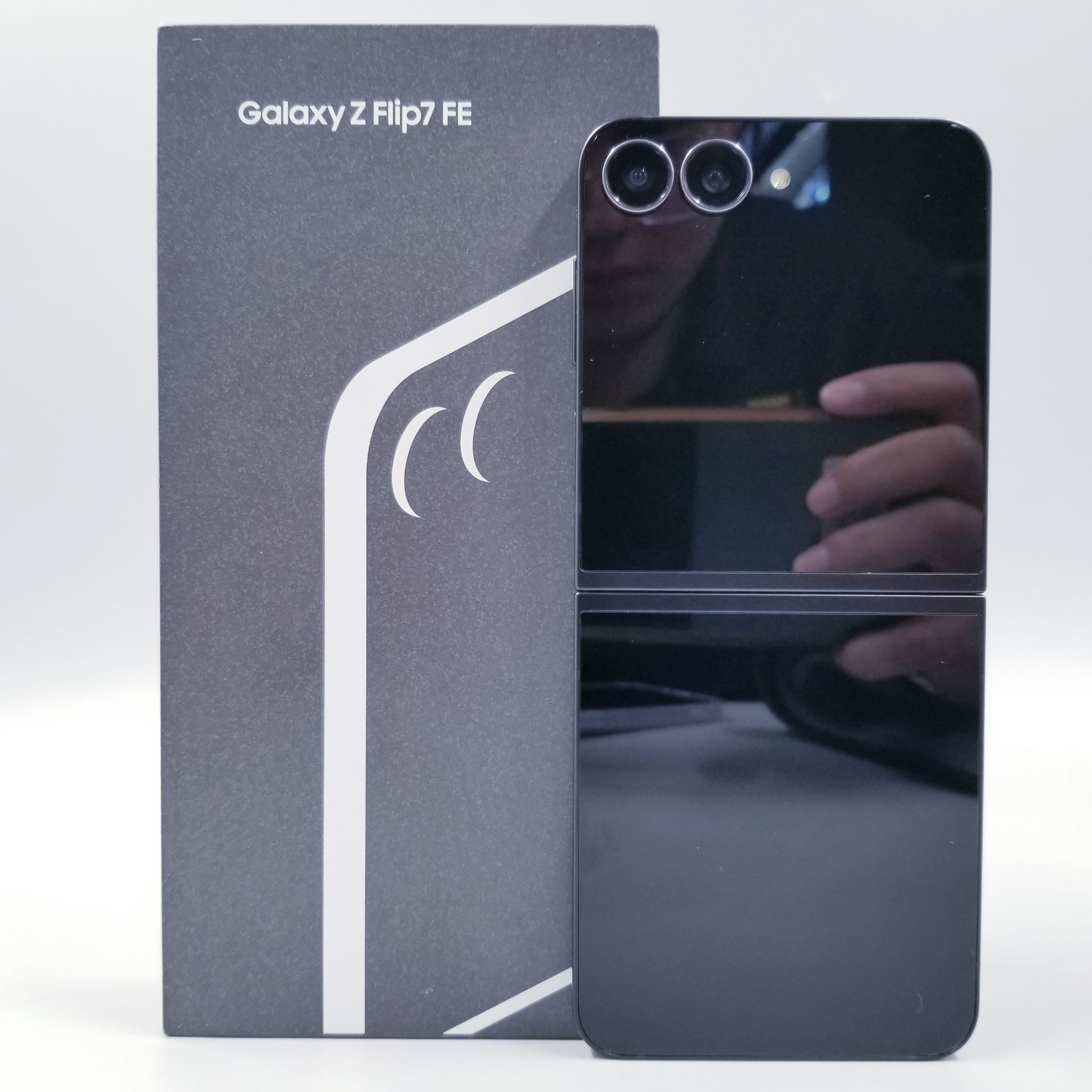 🧛♀️Samsungs Galaxy Z Flip7 FE 8/256GB Black (5G)🧛♀️🧛♀️มาแล้ว!! Flip7 FE #ศูนย์ไทย จอพับได้ พกพาง่าย มีประกันSamsung Care+ ราคาเบาๆ!!🧛♀️