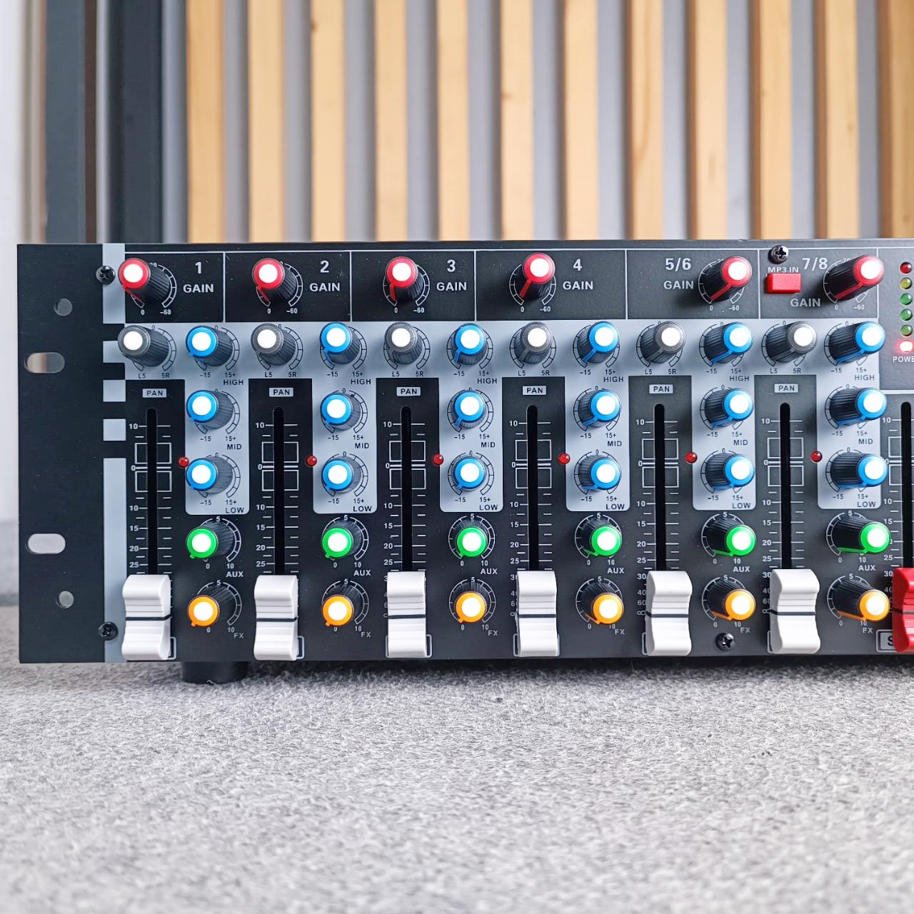 NTS VZ-802 MIXER แบบใส่RACK เอ็นทีเอส เครื่องปรับแต่งเสียง มิกเซอร์ มิกเซอร์อนาล็อก VZ 802 VZ802 เอไอ-ไพศาล