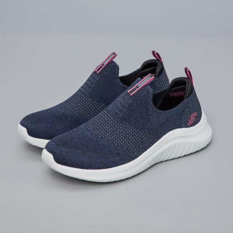 **บัว** รองเท้า Skechers ULTRA FLEX ของผู้หญิง สินค้าใหม่ ของแท้