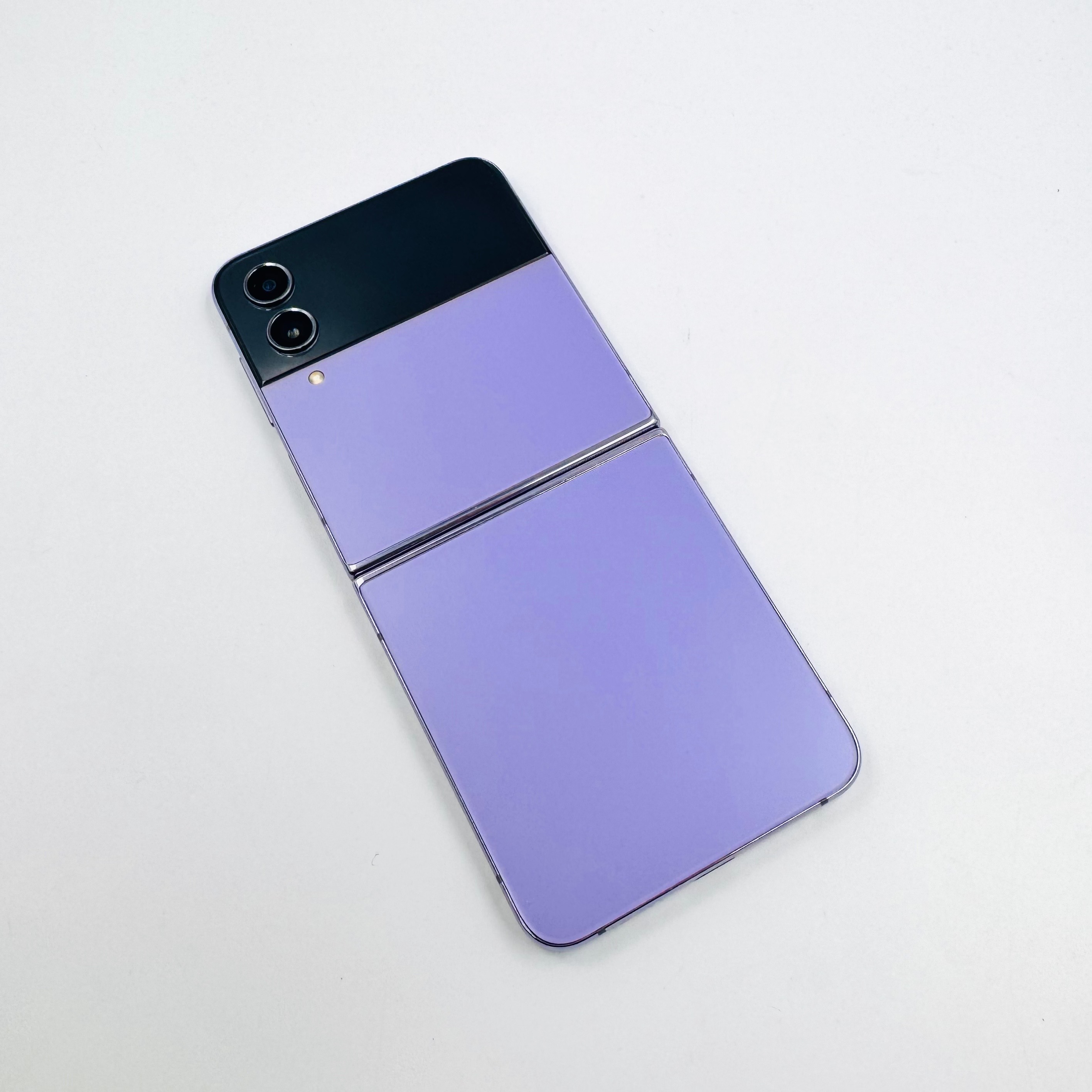 💜 Samsung Galaxy Z Flip 4 (8+256GB) Purple 💜 จอพับได้ กล้องสวย ราคาสุดคุ้ม 😍