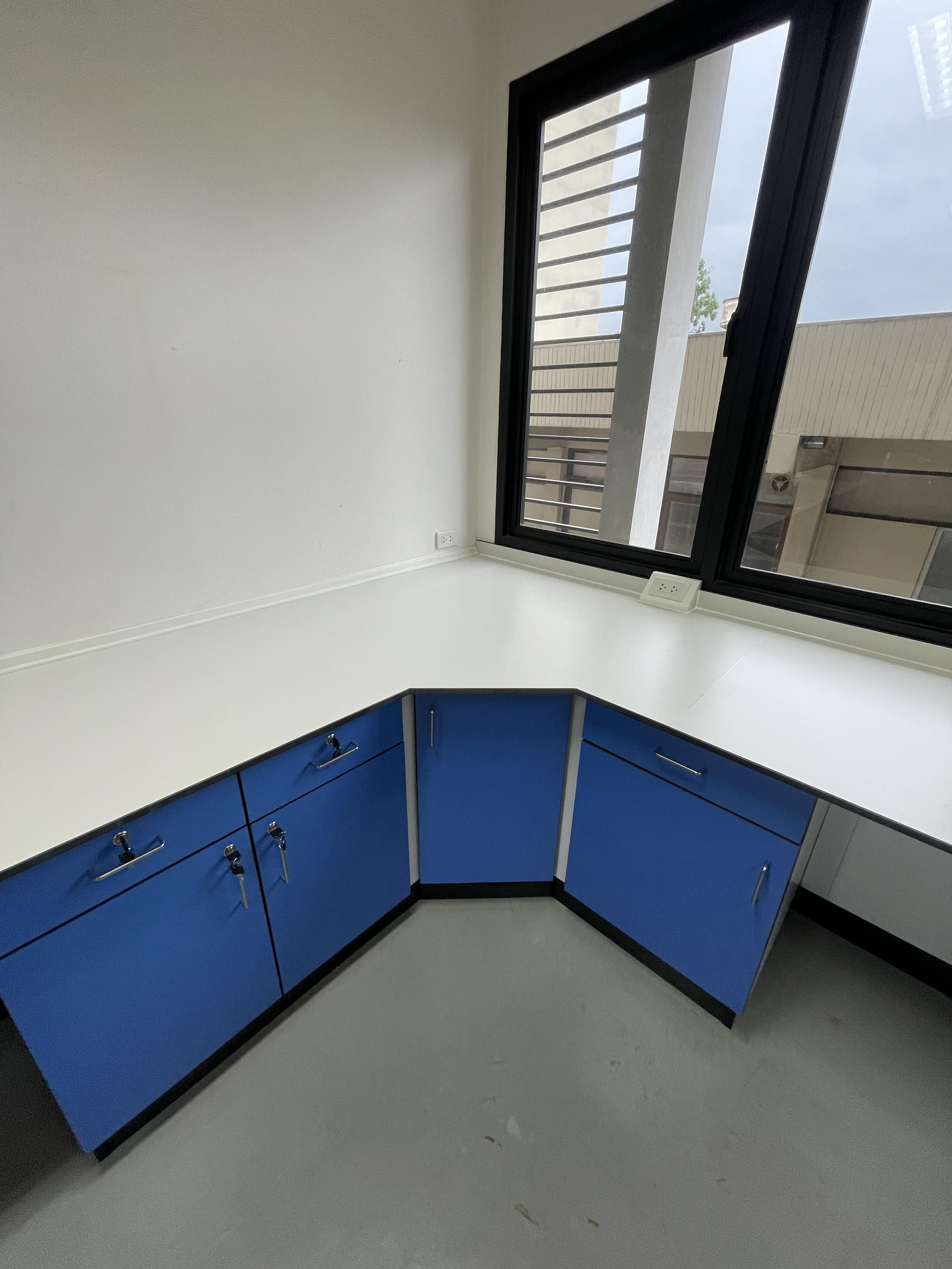 ชุดโต๊ะแล็บวิทยาศาสตร์/โต๊ะปฏิบัติการ/โต๊ะห้องแล็บ