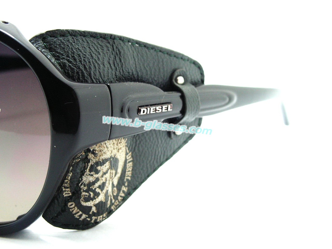 แว่นกันแดด Diesel ใส่เท่ห์มากมายแน่นอนค่ะ ของแท้100%และถูกสุดๆ ส่งตรงจากUS.ค่ะ