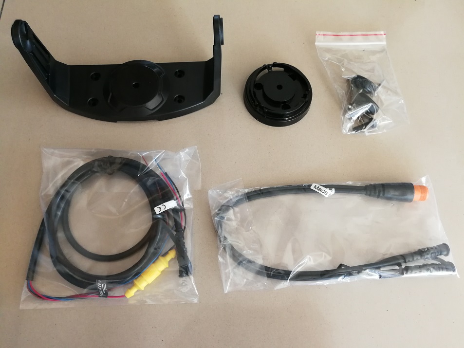 เครื่องหาปลา + GPS ยี่ห้อ Garmin Striker Vivid 7sv + GT52HW-TM 12pin เมนูไทย แถมฟรี หมวก