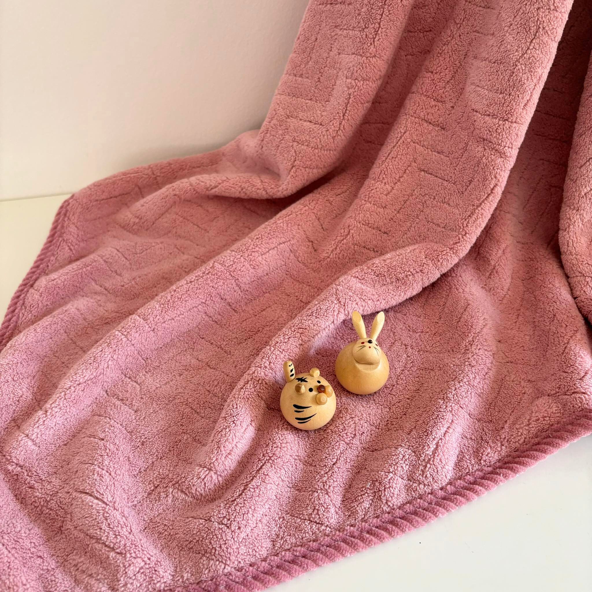 🍀HAVEN Towel Microfiber รุ่น NANO VELVET EMILY EMBOSS🍀ผ้าเช็ดตัว ผ้าขนหนู ไมโครไฟเบอร์ ขนาด 28*56 นิ้ว HAVEN แท้💯Deep Pi