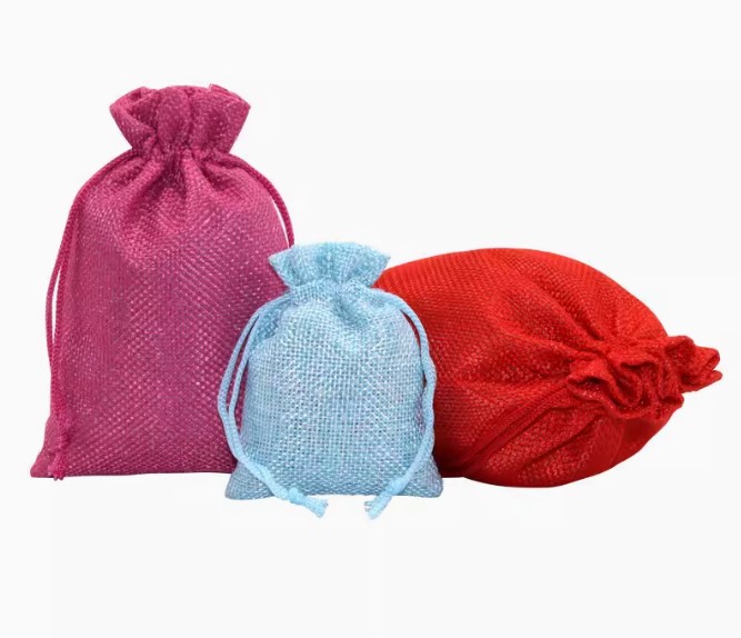 ถุงผ้ากระสอบ แบบสี ขนาด 15*20 cm ถุงผ้ากระสอบ สีดำ แดง เทา เขียว สำหรับ ใส่ของขวัญ ของชำร่วย 508154