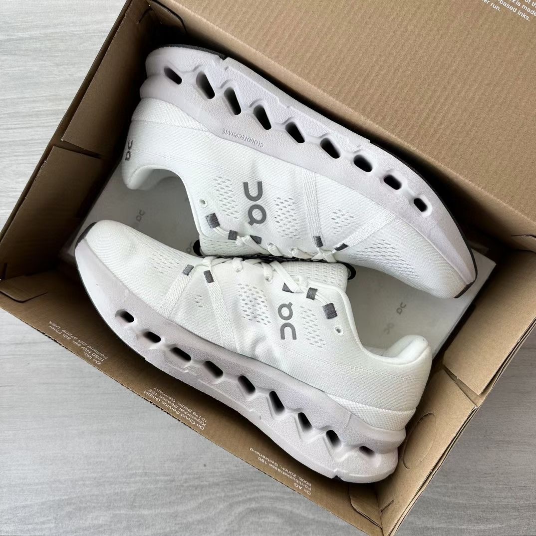 **do** รองเท้าวิ่ง ON Cloudsurfer cushioned road running มีไซส์ ชาย หญิง สินค้าใหม่ ของแท้พร้อมกล่อง