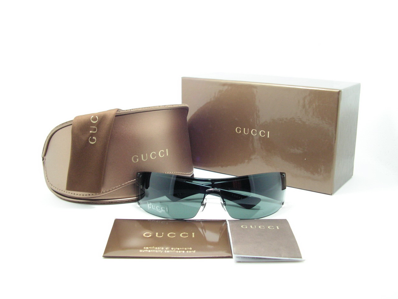 หมดแล้วค่ะ+++แว่นกันแดด Gucci !!!ไฮโซมากมายค่ะ ของแท้100%และถูกสุดๆ ส่งตรงจากUS.ค่ะ