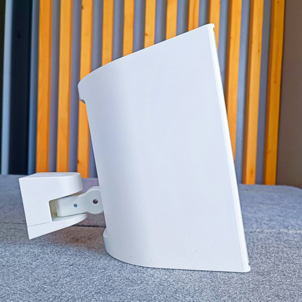 TOA F-05WT ตู้ลำโพงแขวน สีขาว พร้อมขาแขวน ลำโพงติดผนัง ขนาด 5 นิ้ว รองรับกำลังขับ 120 วัตต์ 8 โอห์ม โตอะ F 05WT F05WT เอไอ-ไพศาล