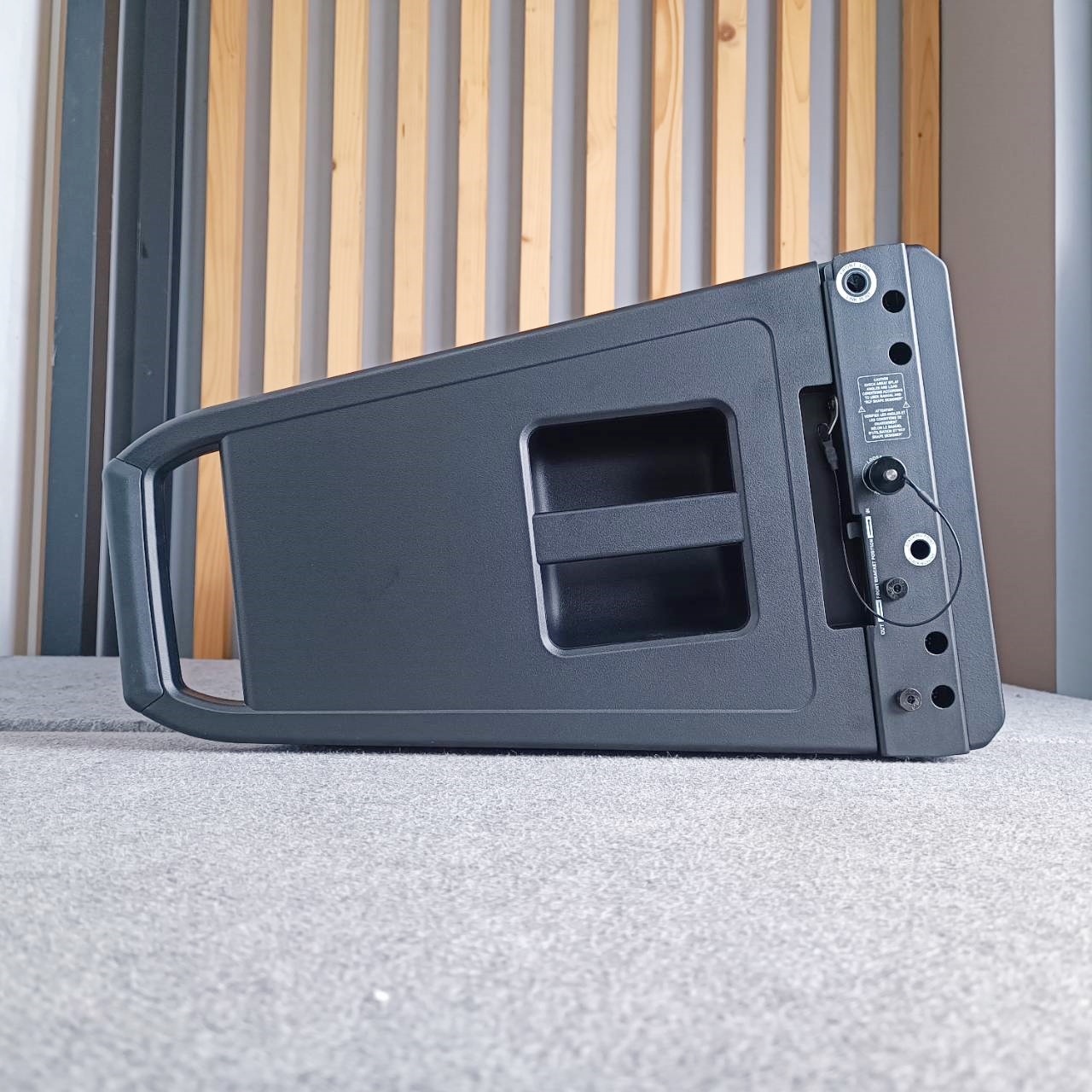 KANE ตู้เปล่าพลาสติก LINE ARRAY 10นิ้ว เฉพาะตู้ KA NE ตู้เปล่า พร้อมปากแหลม Line array ตู้แขวน คาเนะ เอไอ-ไพศาล