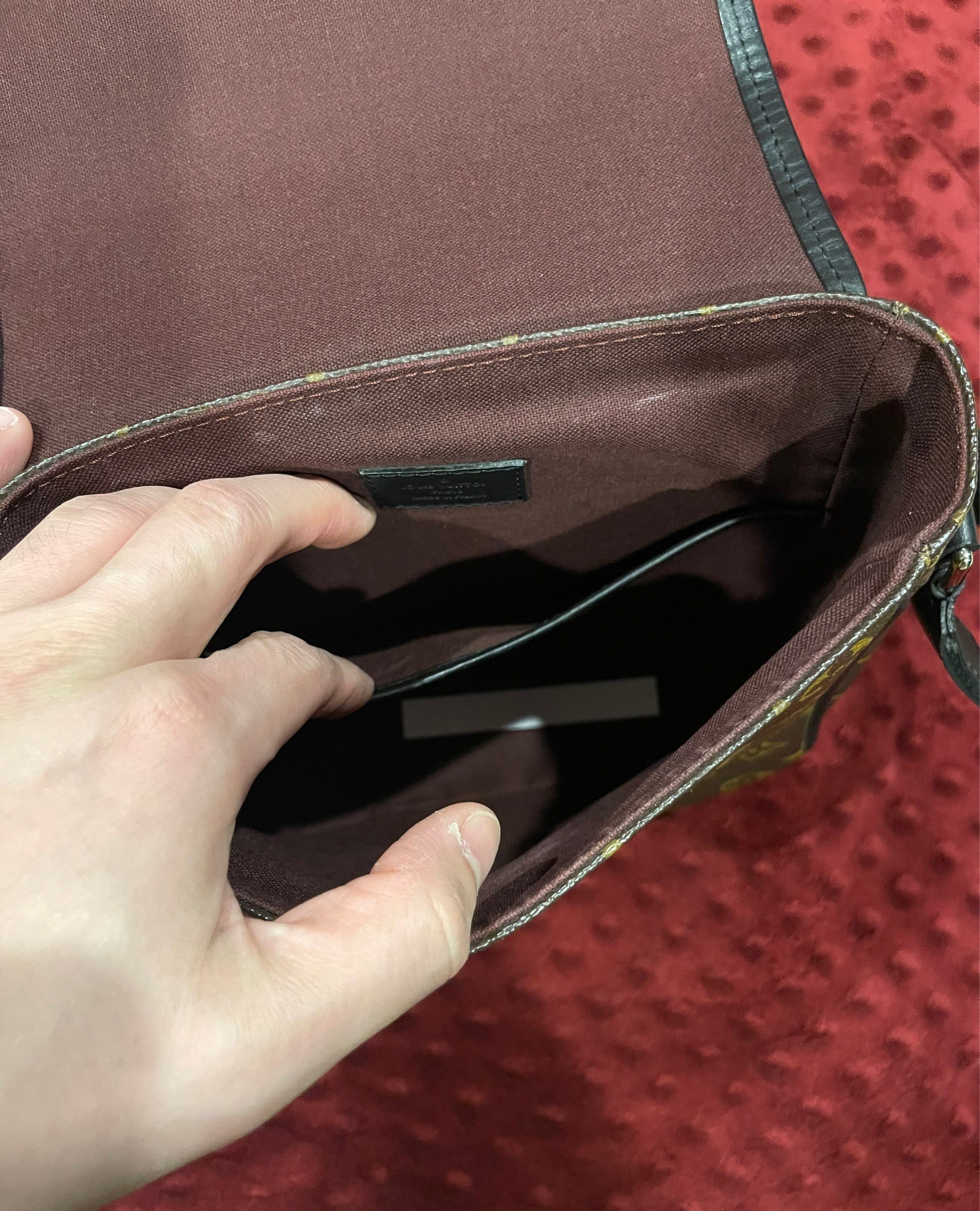 Louis Vuitton Bass Macassar Monogram ขนาด PM เหมือนใหม่ สภาพ 90 %