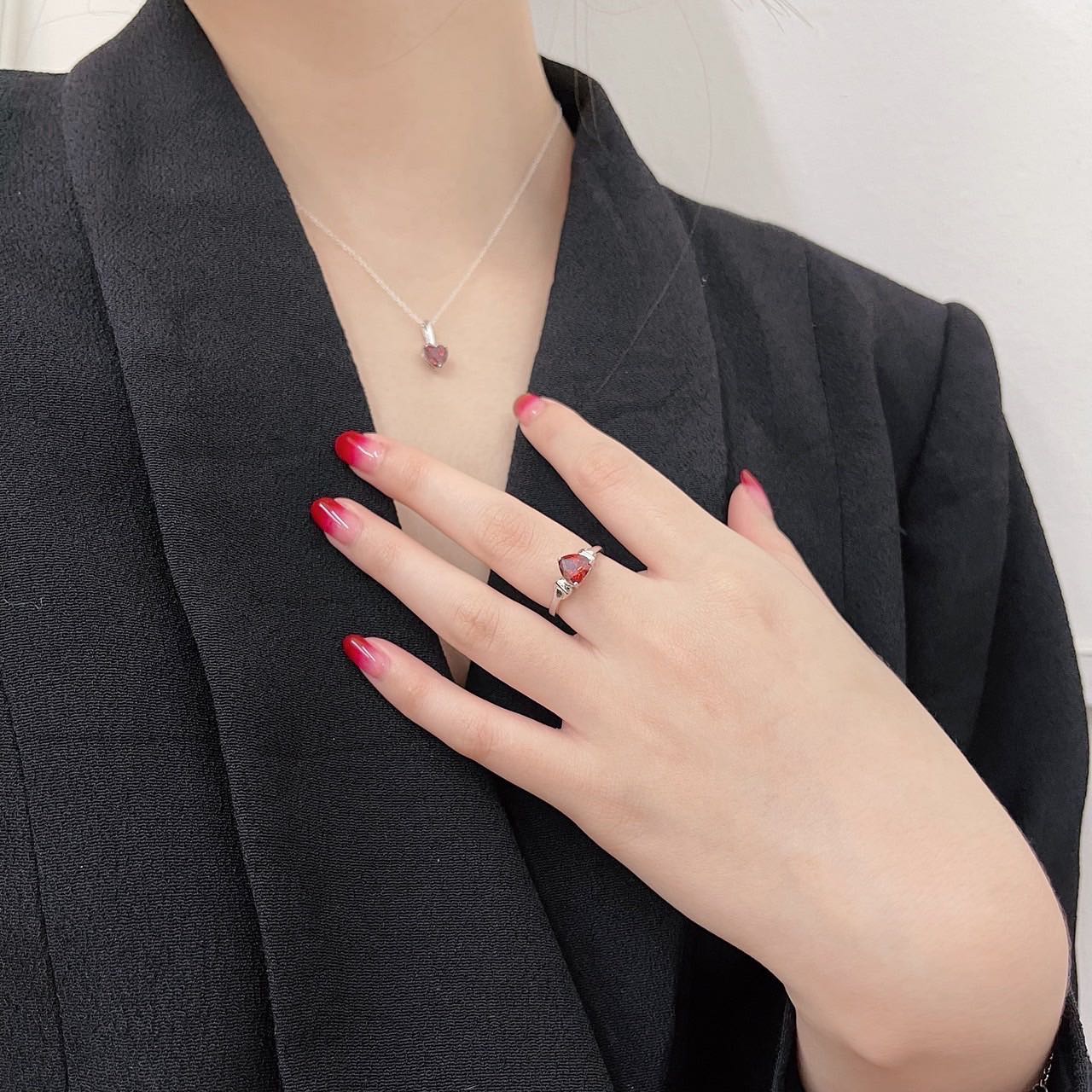 💍แหวนเงินแท้ 𝚅𝚎𝚗𝚞𝚜’𝚜 𝚛𝚒𝚗𝚐 แหวนหัวใจ ฝังพลอย Cubic zirconia (CZ)