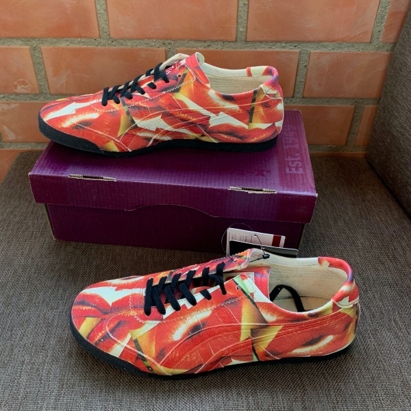 รองเท้าโอนิ Nippon Made - Mexico 66 x Mika Ninagawa (Black)