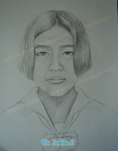 ภาพเหมือน ดญ. ขาวดำ