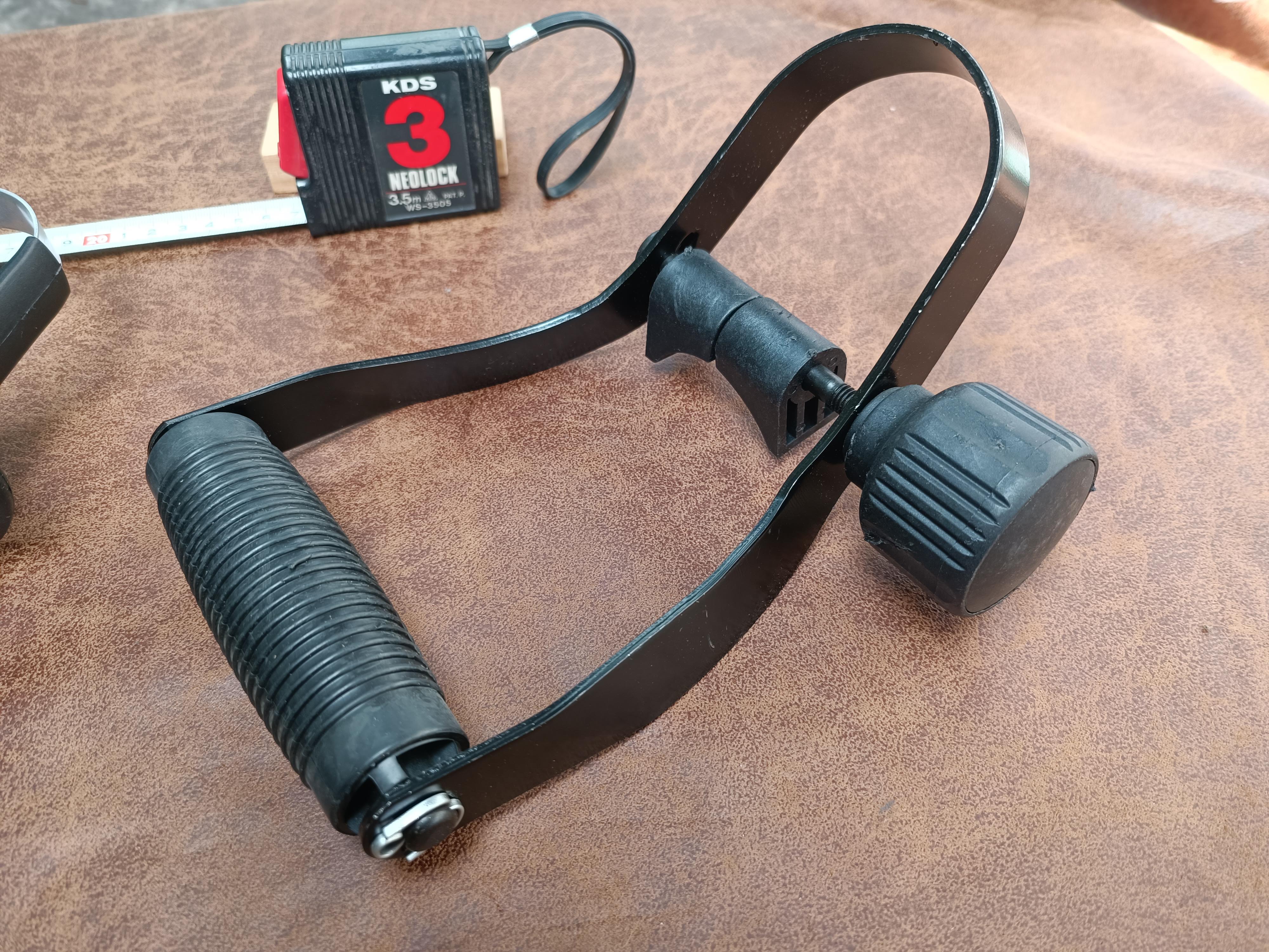 มือจับแย๊ก Makita0810 ฯลฯ ด้ามจับแย๊ค สว่านตัวใหญ่ๆ ด้ามยางและด้ามพลาสติก งานดี ด้ามยางนุ่มมือ แข็งแรงไม่ก๊องแก๊ง