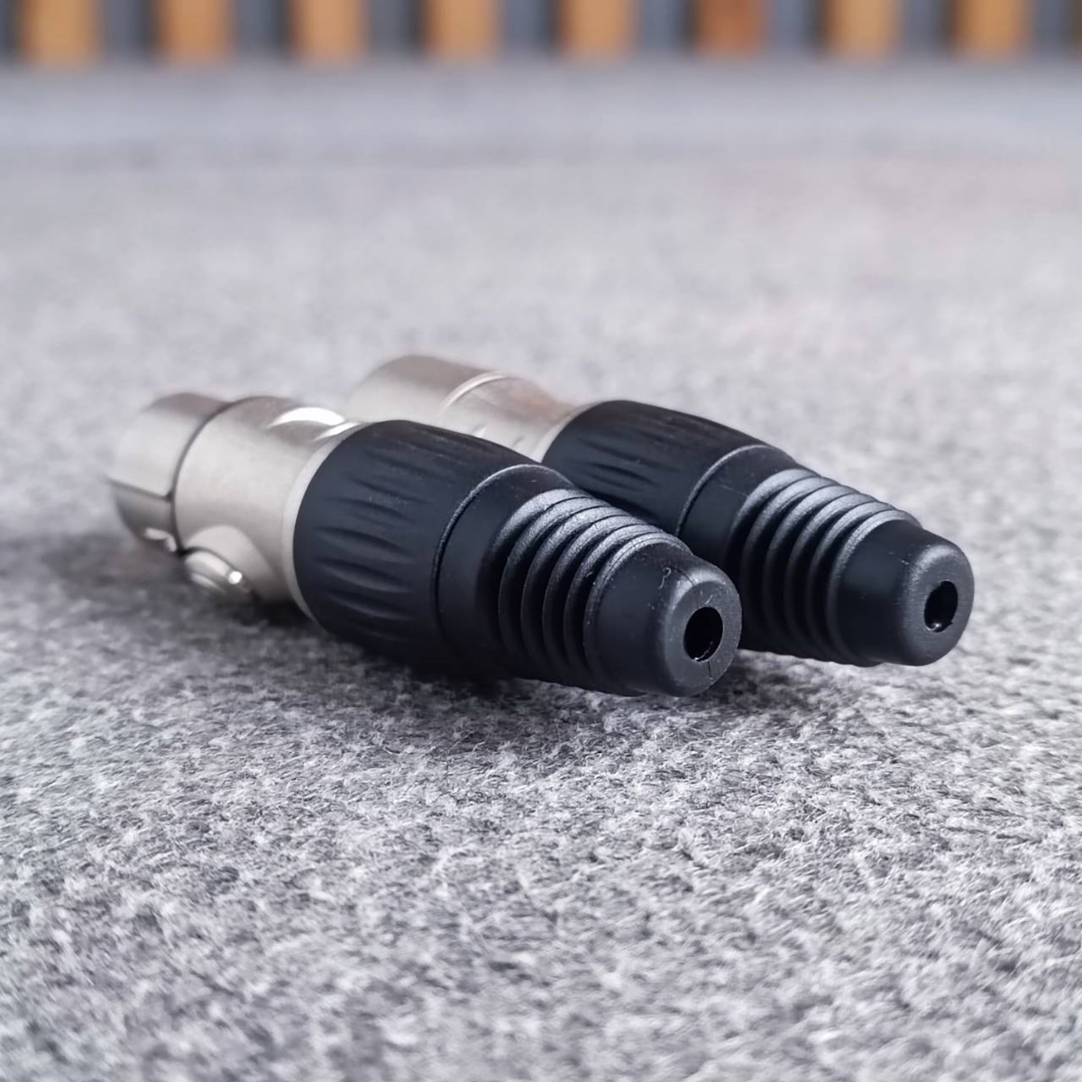 (1คู่ ผู้+เมีย) CM XLR ตัวผู้ + XLR ตัวเมีย CX3F + CX3M ปลั๊กแคนนอน ตัวผู้+ตัวเมีย สำหรับเข้าสาย เอไอ-ไพศาล