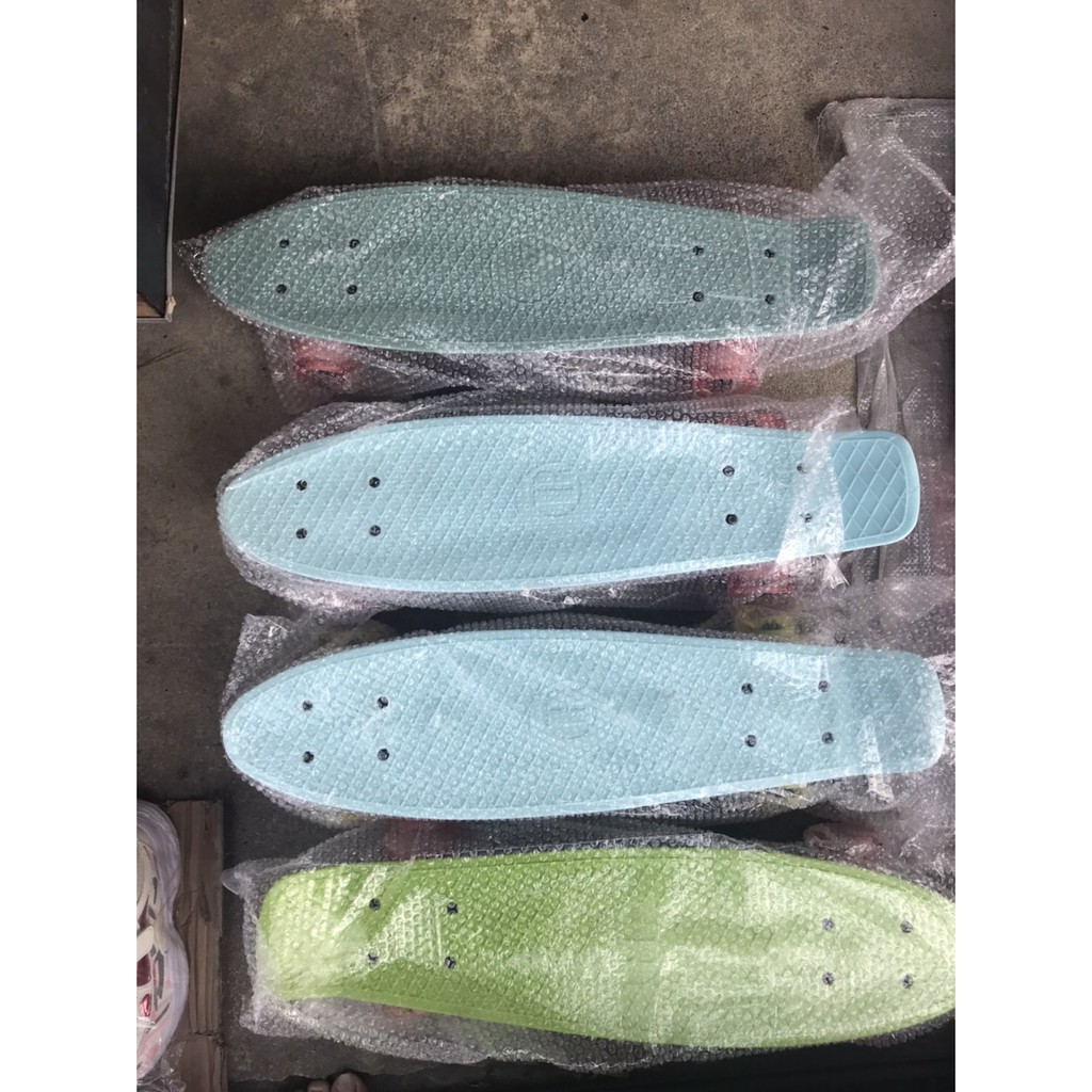 HT-15 ของเล่นเด็กสเก็ตบอร์ดเด็ก-ผู้ใหญ่ SkateBoard ชิ้นละ